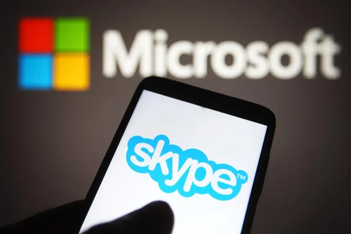 Skype Logo with Shutdown Notice